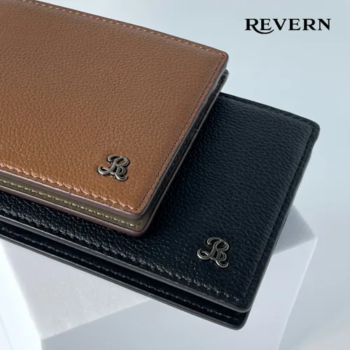 REVERN 메탈 로고 디테일 클로즈업